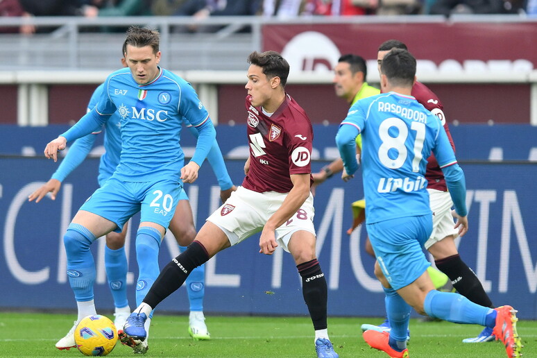 Calcio: Napoli, c 'è l 'accordo con il Bournemouth per Traoré -     RIPRODUZIONE RISERVATA