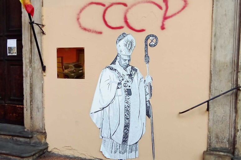 -     RIPRODUZIONE RISERVATA