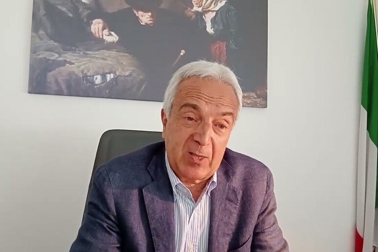 -     RIPRODUZIONE RISERVATA