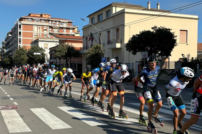 - RIPRODUZIONE RISERVATA