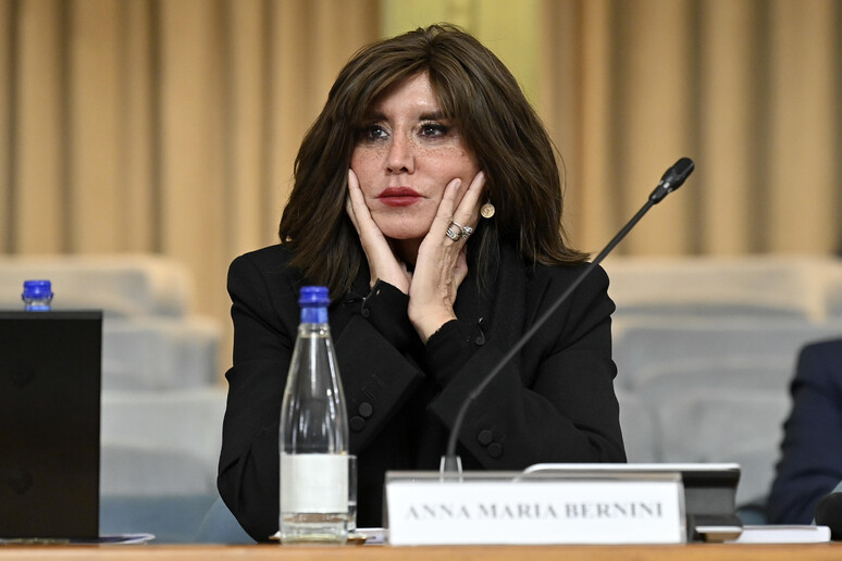 - RIPRODUZIONE RISERVATA