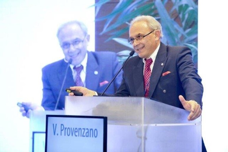 - RIPRODUZIONE RISERVATA