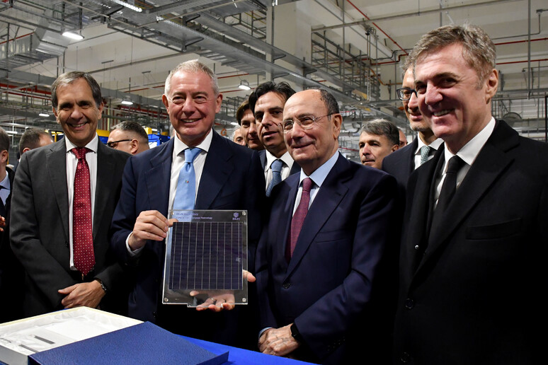 -     RIPRODUZIONE RISERVATA