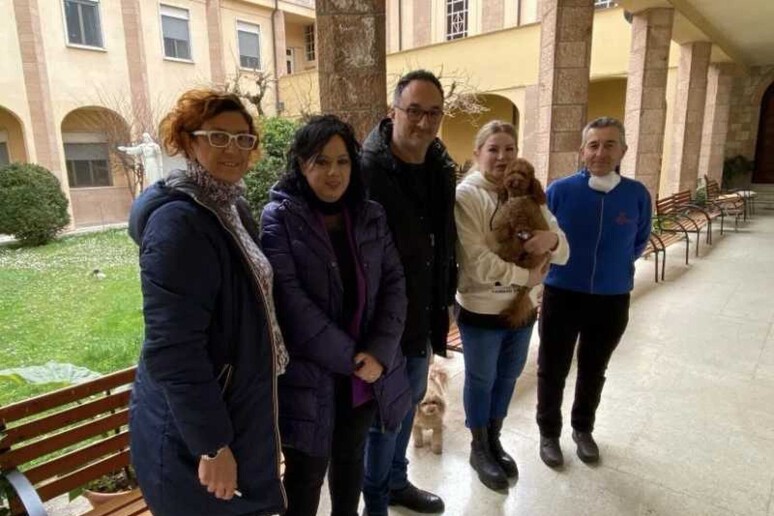 -     RIPRODUZIONE RISERVATA