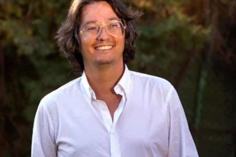 -     RIPRODUZIONE RISERVATA