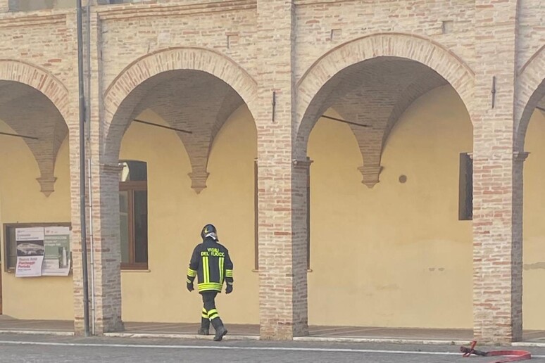 - RIPRODUZIONE RISERVATA