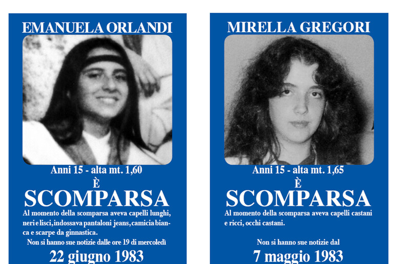 I manifesti che furono affissi a Roma dopo la scomparsa di Emanuela Orlandi e di Mirella Gregori - RIPRODUZIONE RISERVATA