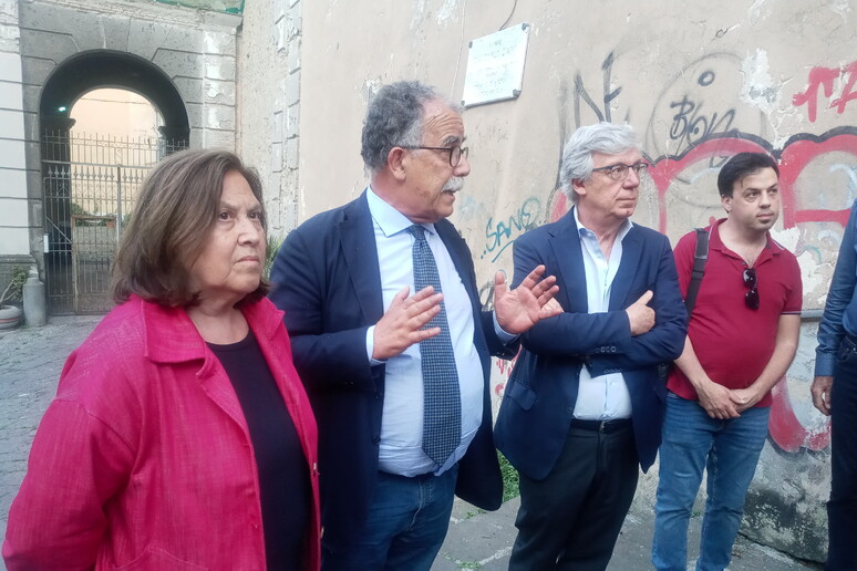 - RIPRODUZIONE RISERVATA