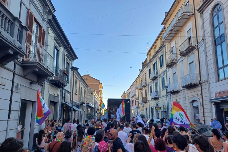 - RIPRODUZIONE RISERVATA
