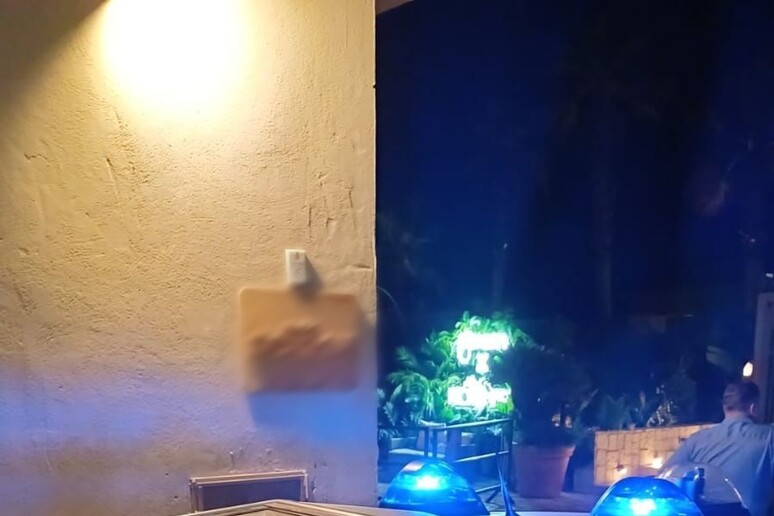 - RIPRODUZIONE RISERVATA