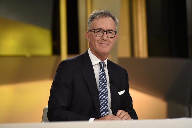 - RIPRODUZIONE RISERVATA
