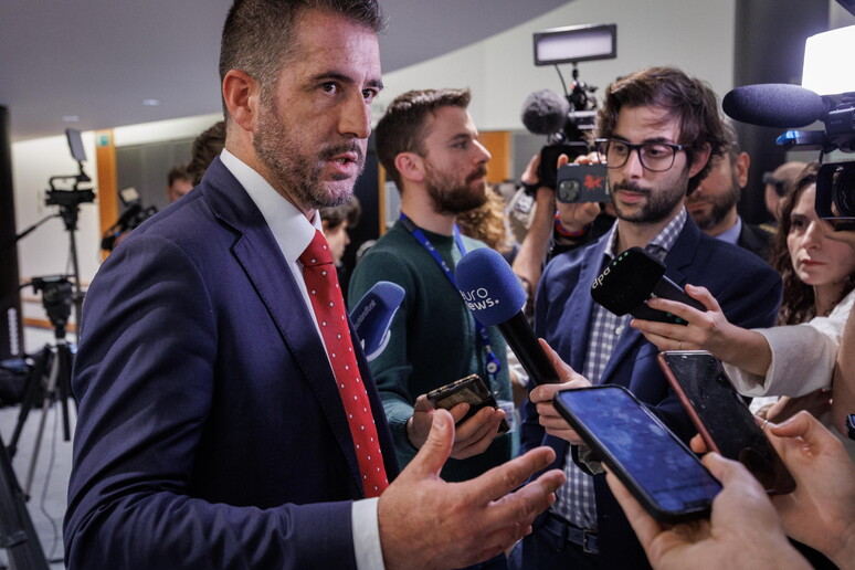La Lega all 'Eurocamera: "Il piano riarmo Ue è illegittimo, von der Leyen bocciata" © ANSA/EPA