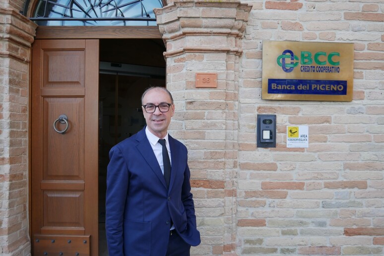 - RIPRODUZIONE RISERVATA