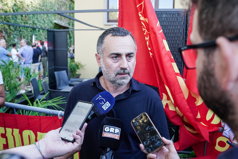 - RIPRODUZIONE RISERVATA
