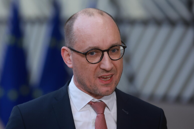 Belgio: "L 'aumento della spesa per la difesa mette a rischio il welfare" © ANSA/EPA