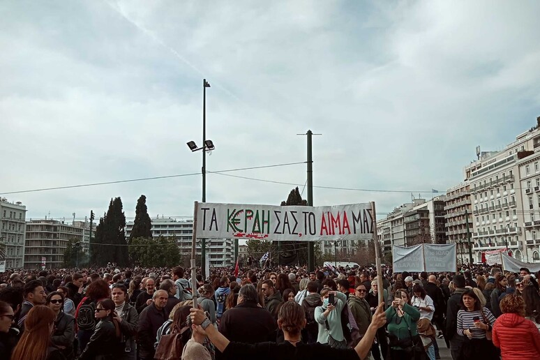 La manifestazione ad Atene. (Foto cortesia di Alberto Cotrona) - RIPRODUZIONE RISERVATA