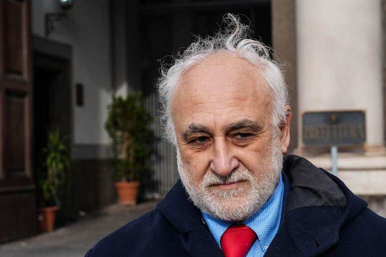 - RIPRODUZIONE RISERVATA