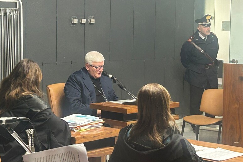 - RIPRODUZIONE RISERVATA