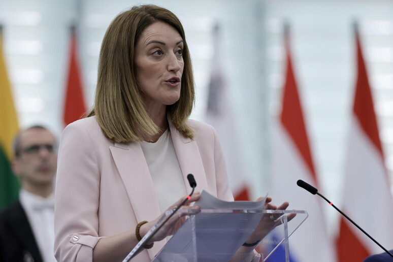 Metsola: "Dopo la guerra Europa preferì riconciliazione alla vendetta" © ANSA/EPA