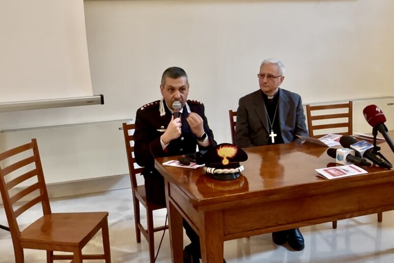 - RIPRODUZIONE RISERVATA