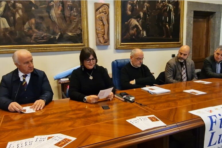 - RIPRODUZIONE RISERVATA