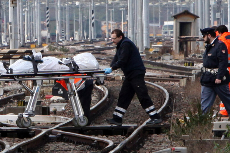 - RIPRODUZIONE RISERVATA