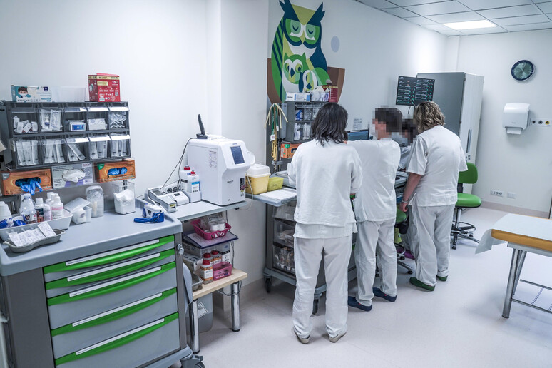 L 'interno di un ospedale - RIPRODUZIONE RISERVATA