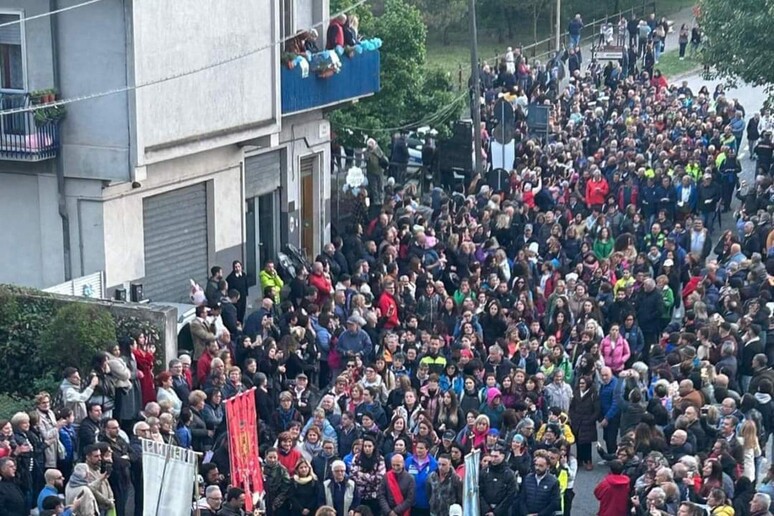 - RIPRODUZIONE RISERVATA