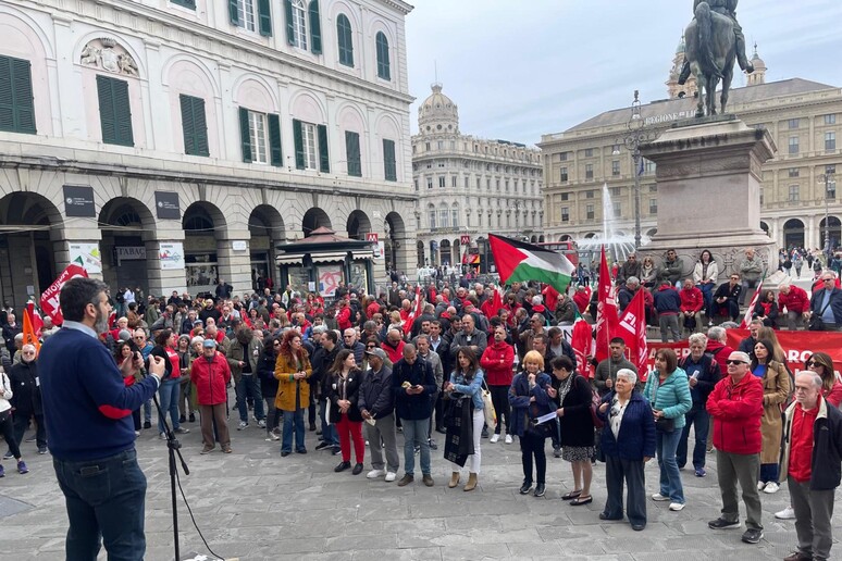 - RIPRODUZIONE RISERVATA
