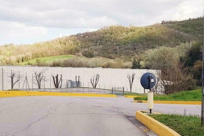- RIPRODUZIONE RISERVATA