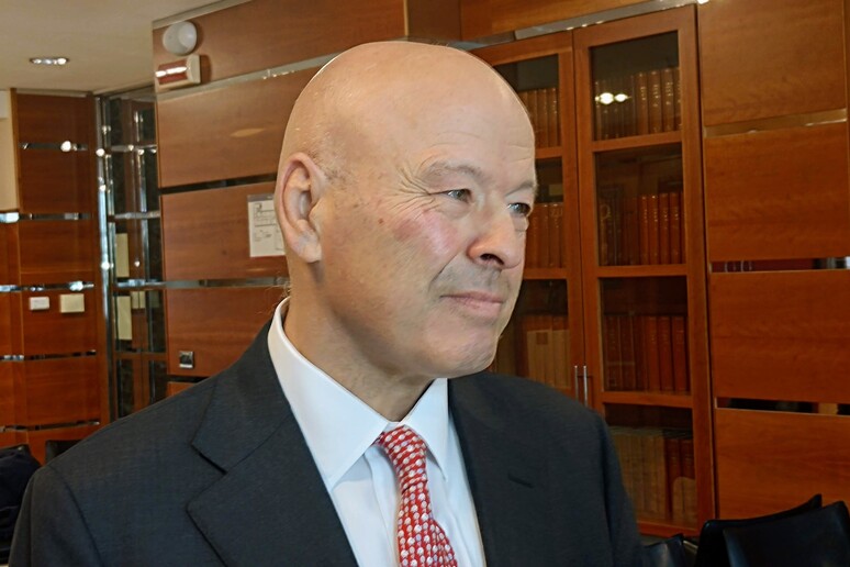 - RIPRODUZIONE RISERVATA