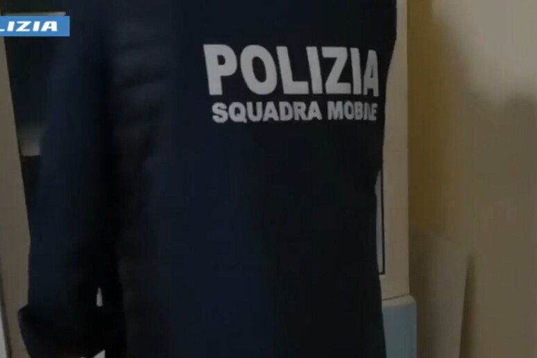 - RIPRODUZIONE RISERVATA
