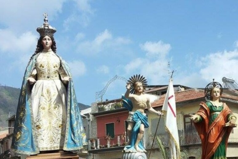 - RIPRODUZIONE RISERVATA