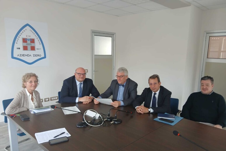 - RIPRODUZIONE RISERVATA
