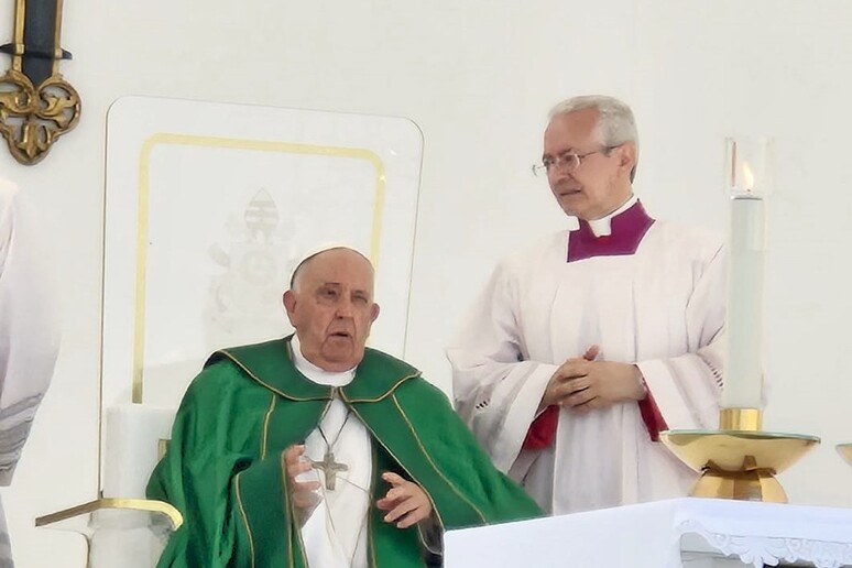 - RIPRODUZIONE RISERVATA