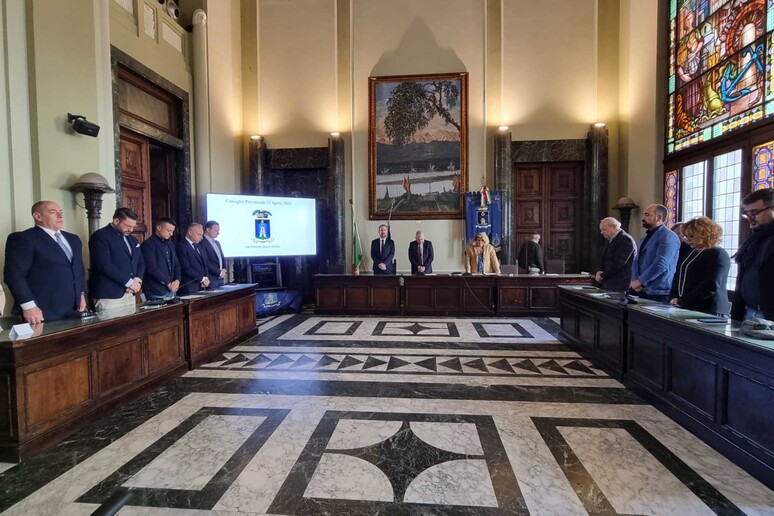 - RIPRODUZIONE RISERVATA