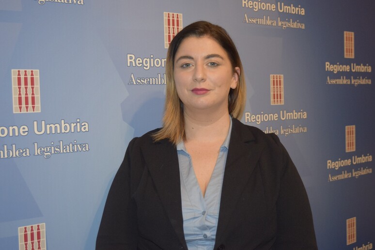 - RIPRODUZIONE RISERVATA
