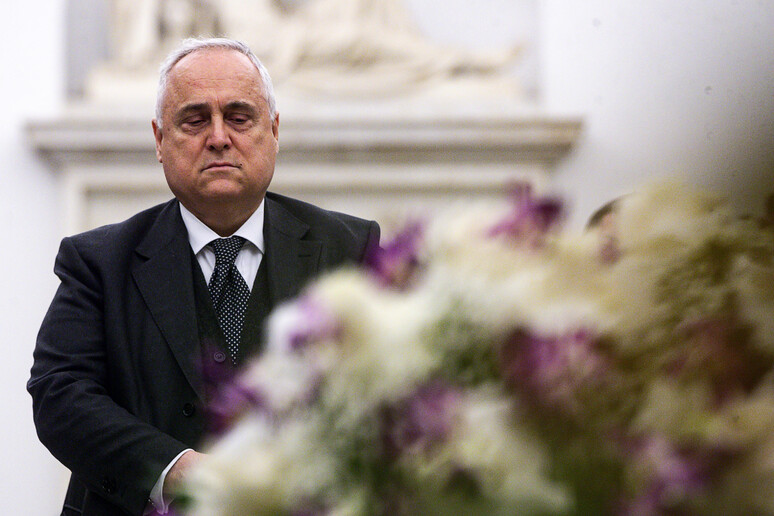 - RIPRODUZIONE RISERVATA
