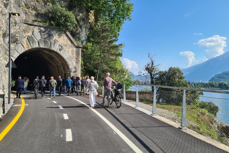 - RIPRODUZIONE RISERVATA