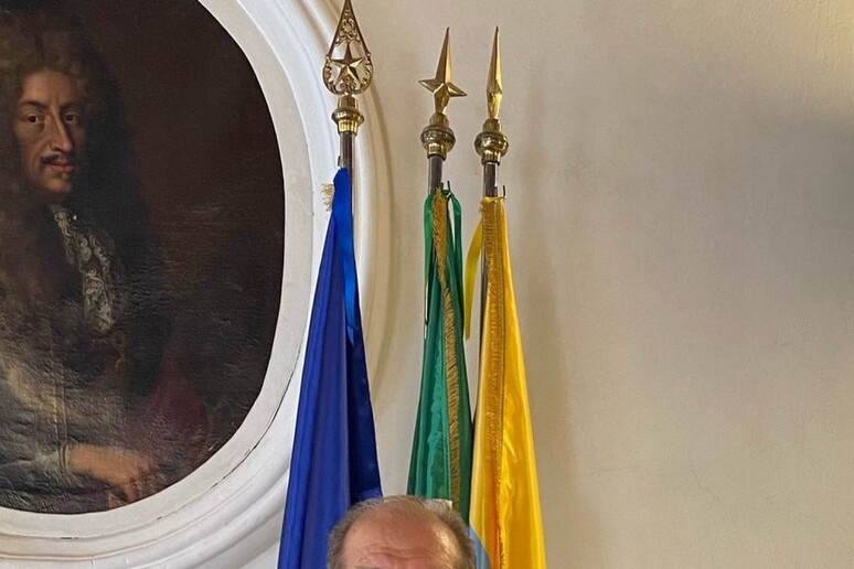 - RIPRODUZIONE RISERVATA