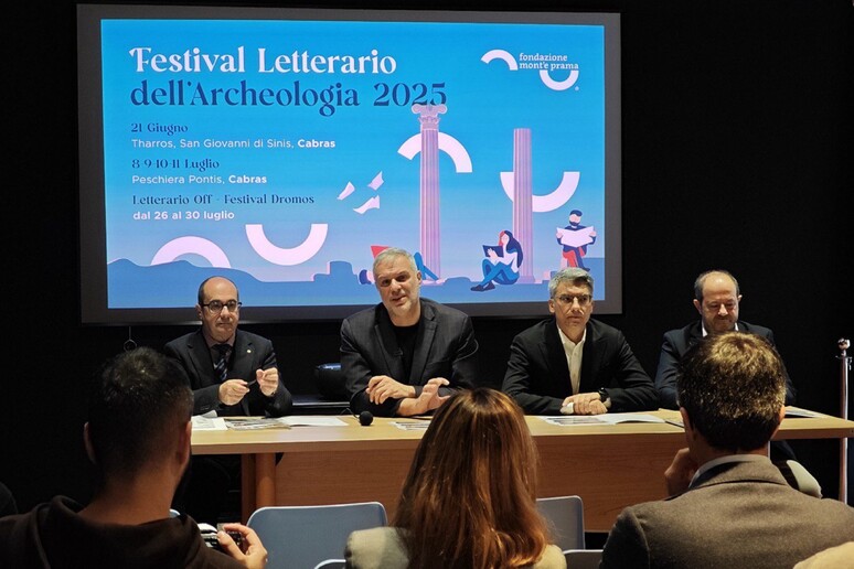 - RIPRODUZIONE RISERVATA