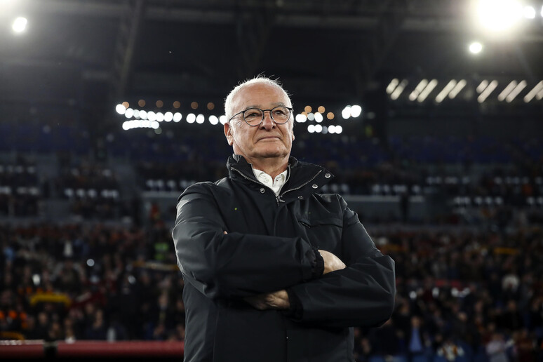 - RIPRODUZIONE RISERVATA