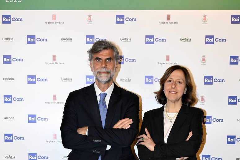 - RIPRODUZIONE RISERVATA