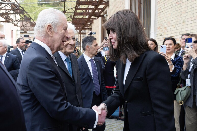 - RIPRODUZIONE RISERVATA
