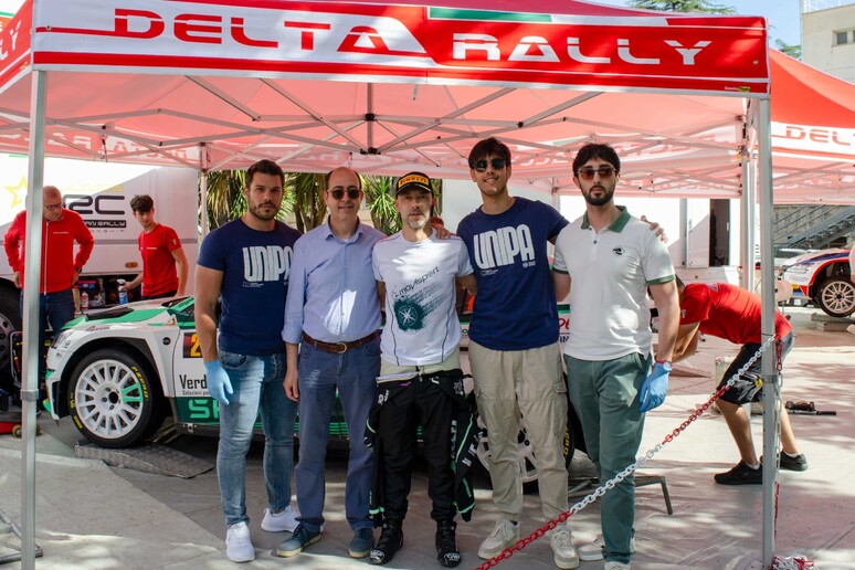 - RIPRODUZIONE RISERVATA