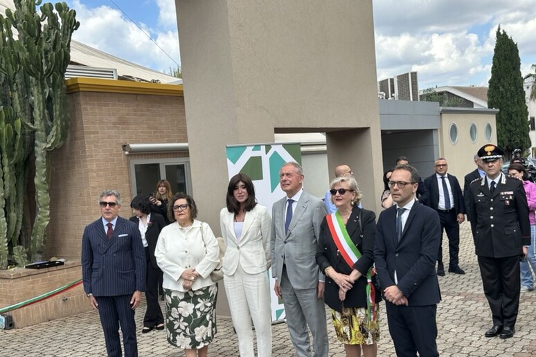 - RIPRODUZIONE RISERVATA