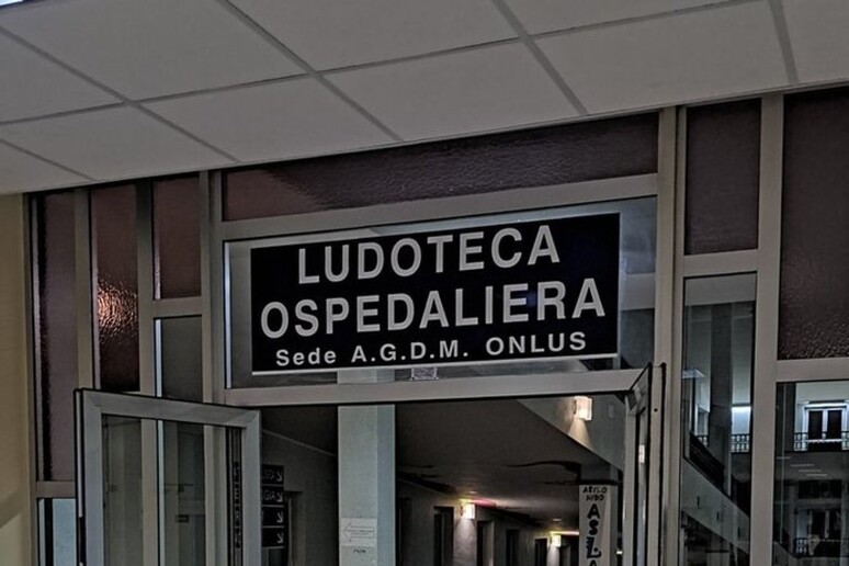 - RIPRODUZIONE RISERVATA