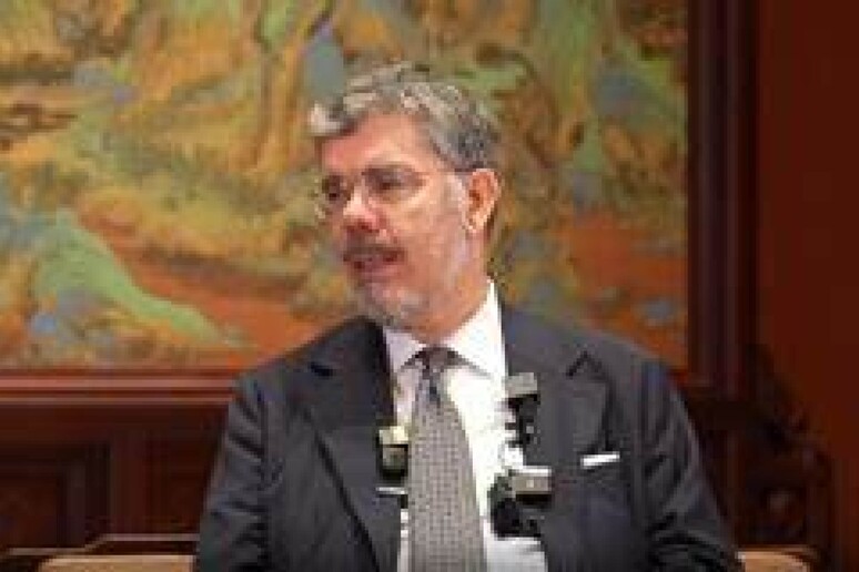 - RIPRODUZIONE RISERVATA