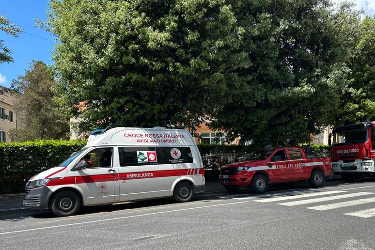 - RIPRODUZIONE RISERVATA