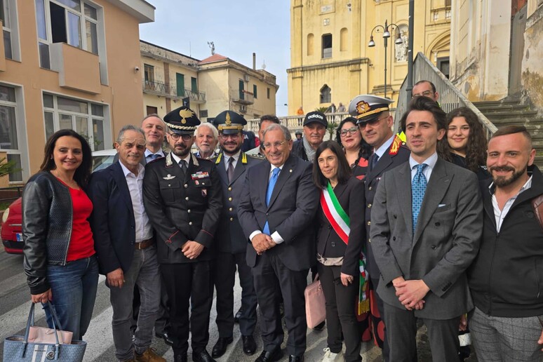 - RIPRODUZIONE RISERVATA